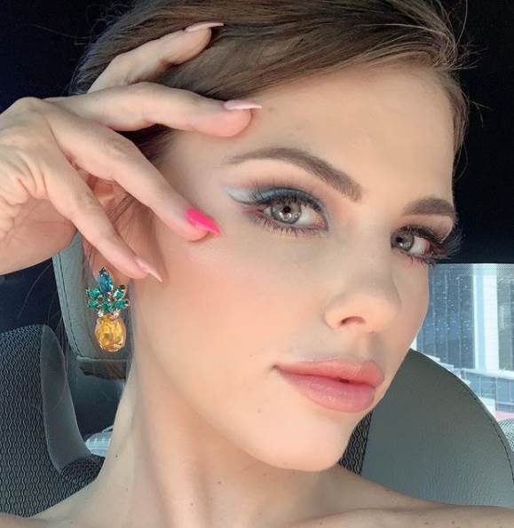 Adrijana Čečik pobegla sa seta zbog muškaraca