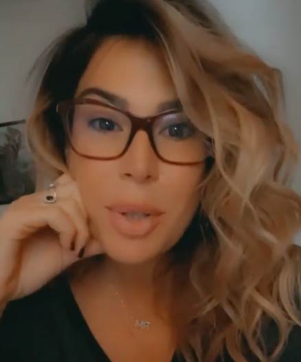 Ena Popov izazvala burne reakcije zbog izjave kako vaspitava ćerke