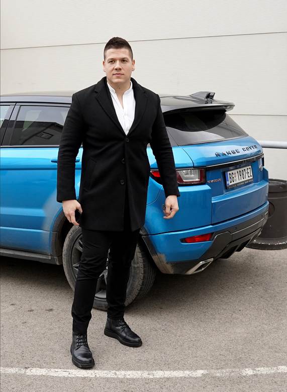 sloba radanovic automobil dzip skupocena kola