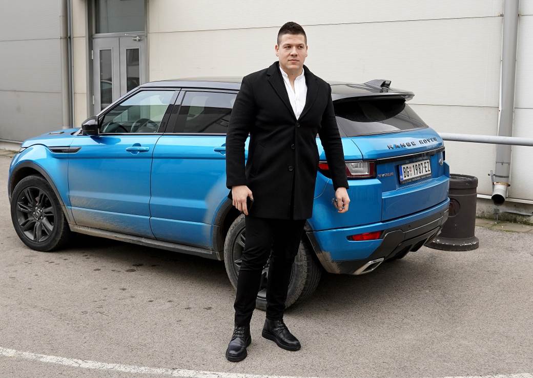 sloba radanovic automobil dzip skupocena kola