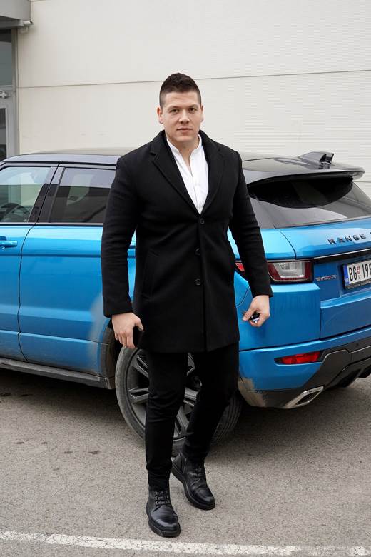 sloba radanovic automobil dzip skupocena kola