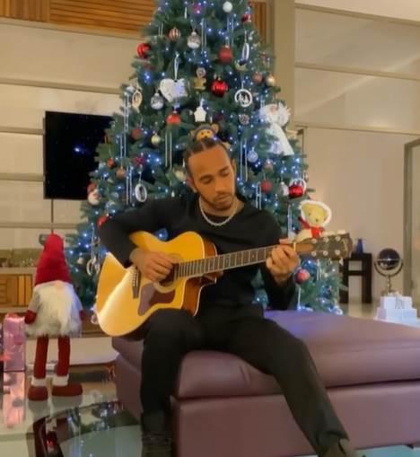 bozicna jelka sportisti slave bozic ana ivanovic ronaldo mesi adrijano hamilton fotografije