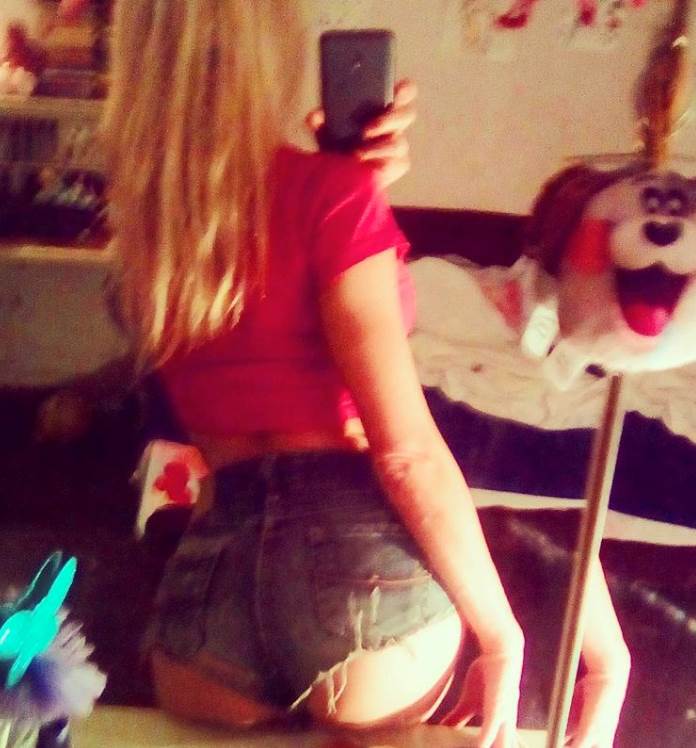 dina prelevic cerka dusana prelevica preleta gola slikanje plejboj instagram foto