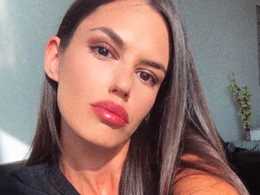 MC Stojan asfaltiro komšijama ulicu