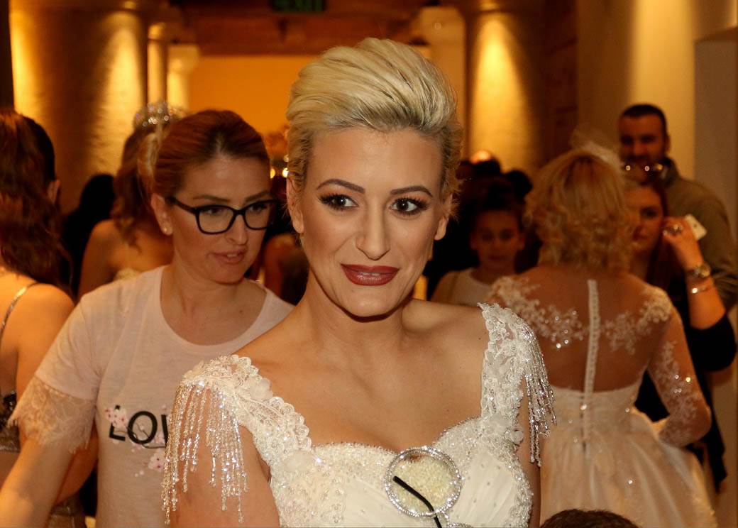 Dušica Jakovljević pre i posle plastičnih operacija