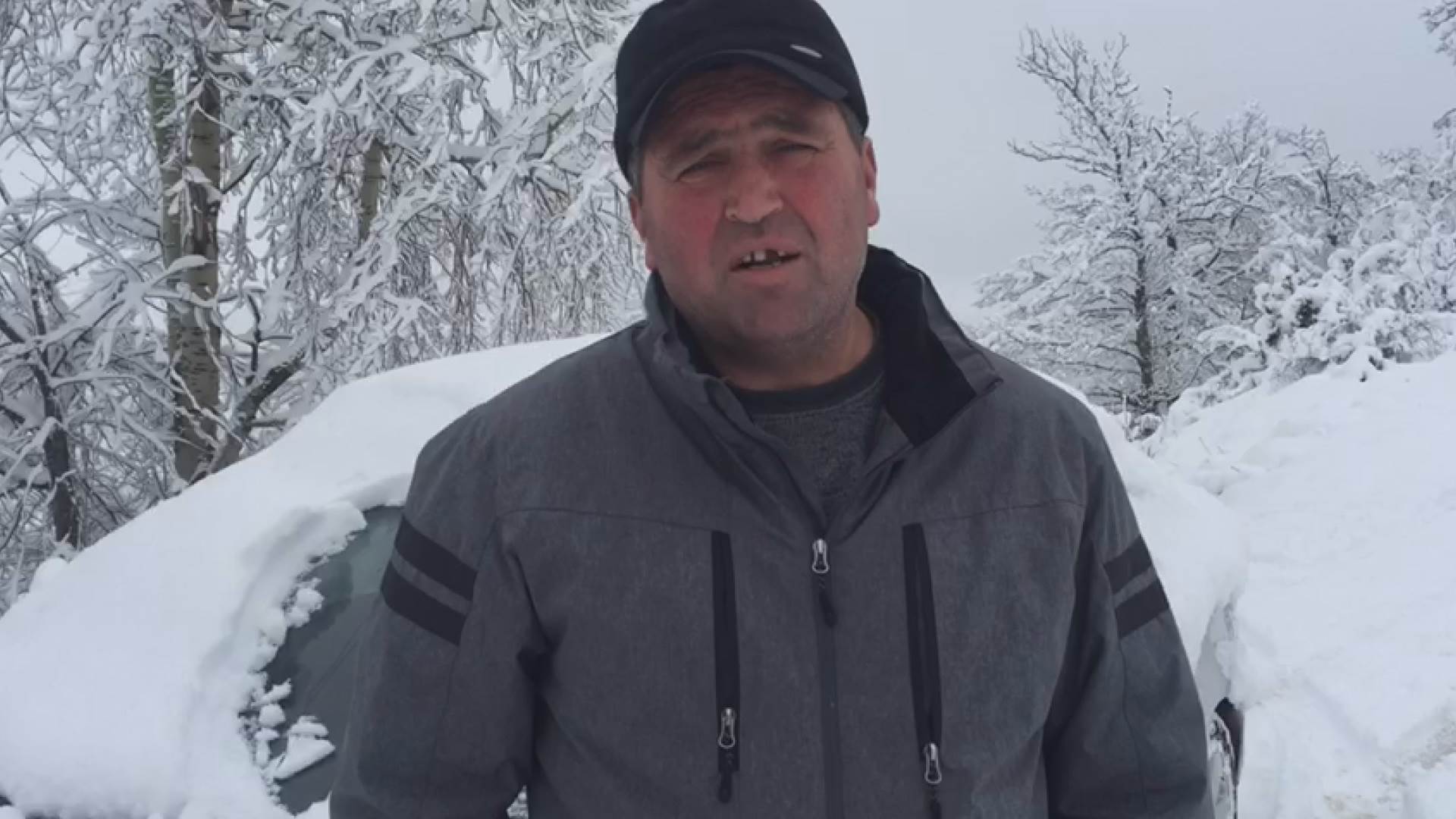 sneg na pesteru nema struje zavejana sela kod sjenice