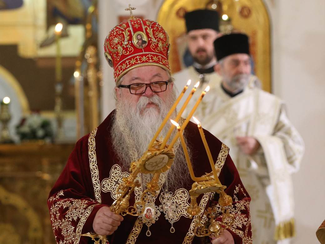 patrijarh irinej 40 dana liturgija hram svetog save aleksandar vucic fotografije