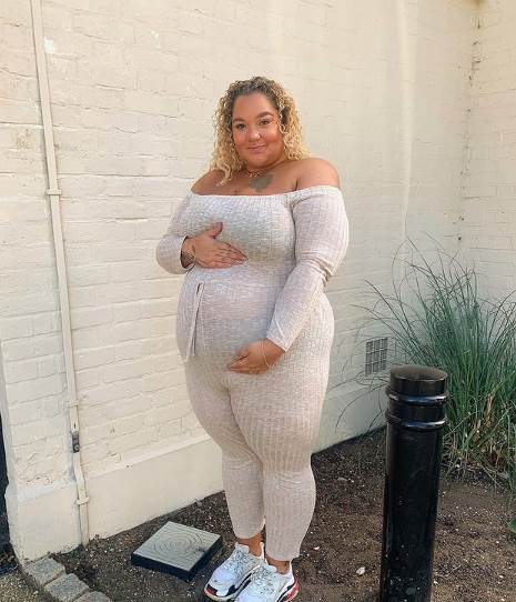 grejs viktori influenserka prevremeni porodjaj koma korona virus