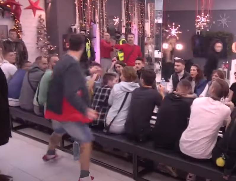 zadruga najnovije vesti kristijan golubovic i tara simov tuca u zadruzi kazna