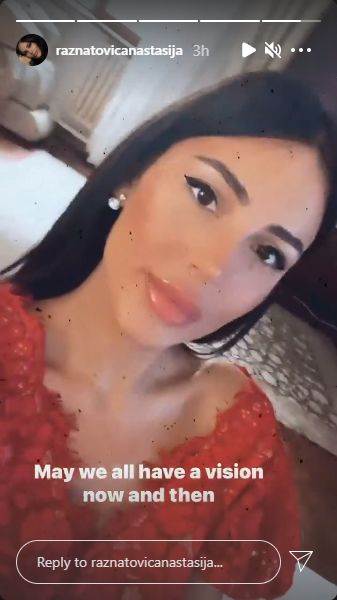 anastasija selfi instagram foto