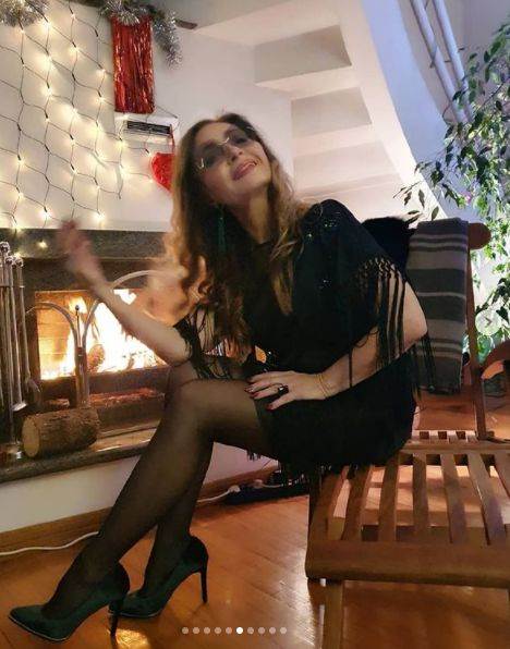 danica maksimovic novogodisnja cestitka elegantno izdanje slike
