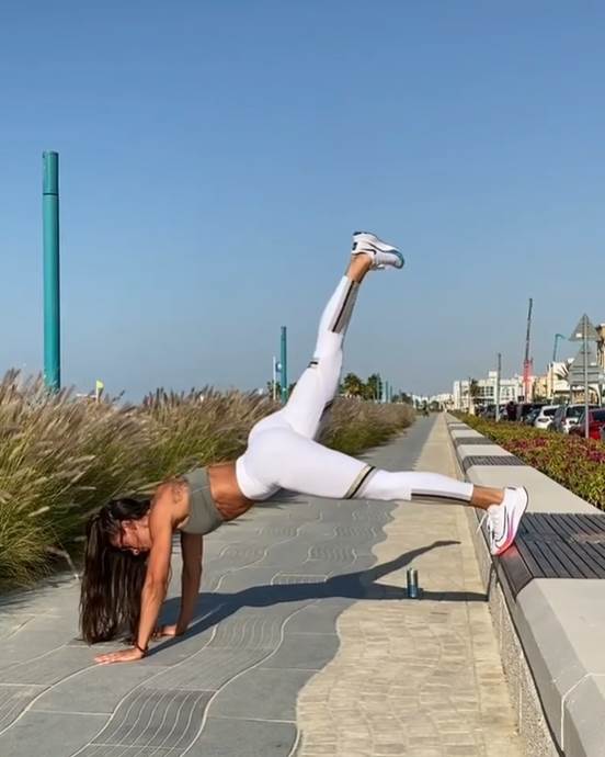 Ivana Španović u venčanici fotografije sa svadbe sa Markom Vuletom