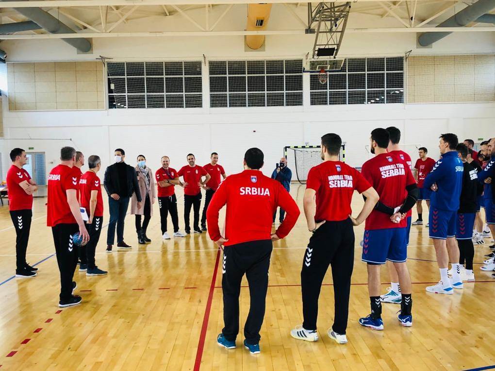 vanja udovicic podrska rukometasi srbije reprezentacija trening foto