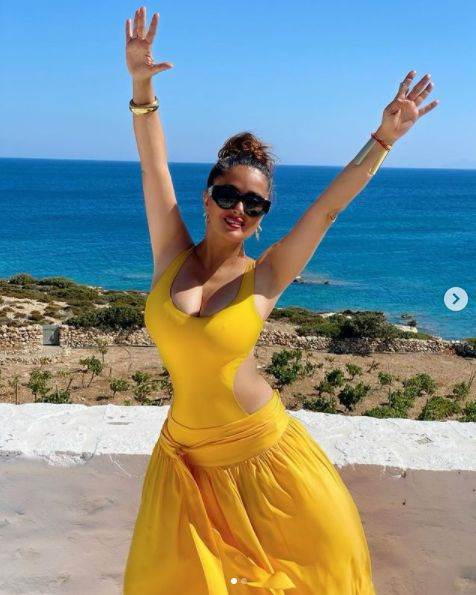 Salma Hajek u bikiniju