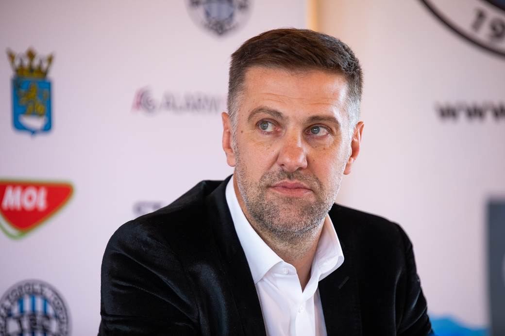 Mladen Krstajić: Proizvodnja rakije u destileriji Hubert 1924