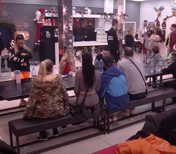 zadruga tara simov napad panike izneli je iz rijalitija video