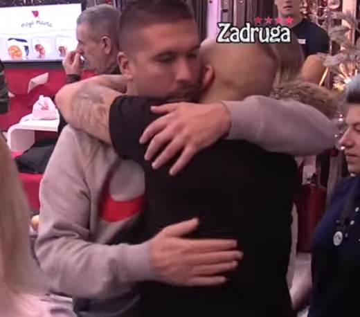 vuk mob napustio zadrugu video