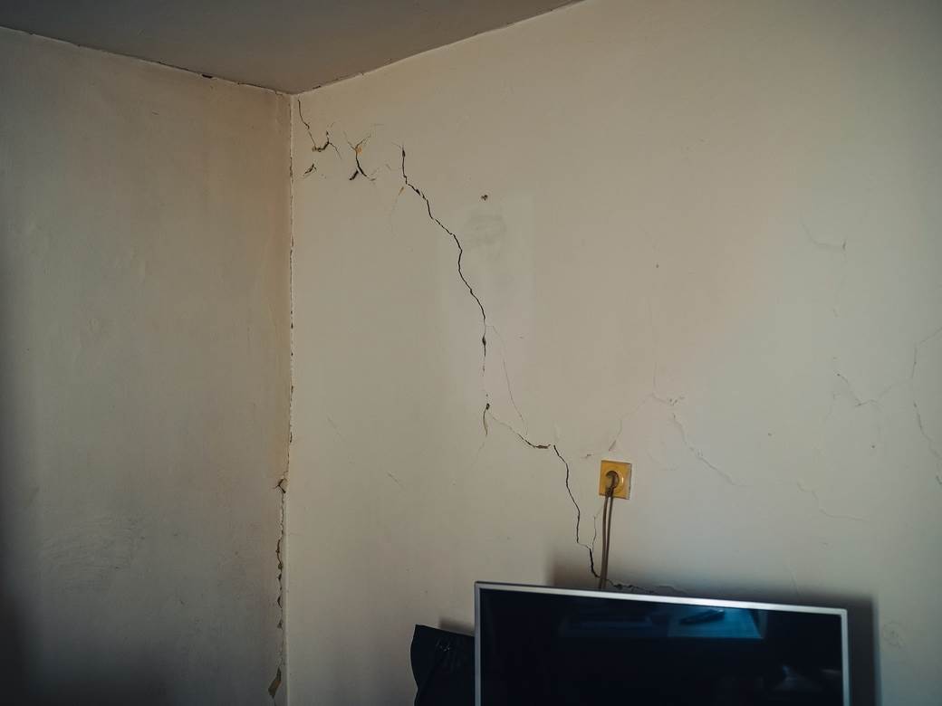 zemljotres hrvatska petrinja kostajnica bih apel pomoc steta unistene kuce