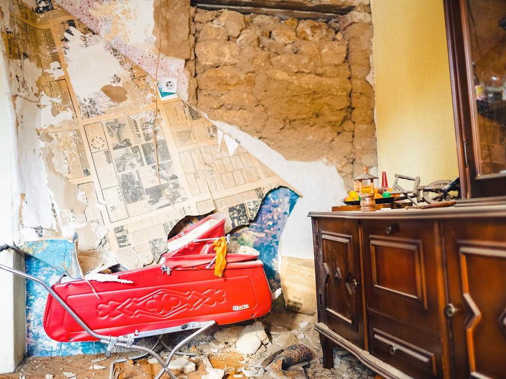 zemljotres hrvatska petrinja kostajnica bih apel pomoc steta unistene kuce