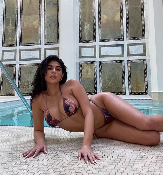 Amanda Trivizas u tangama