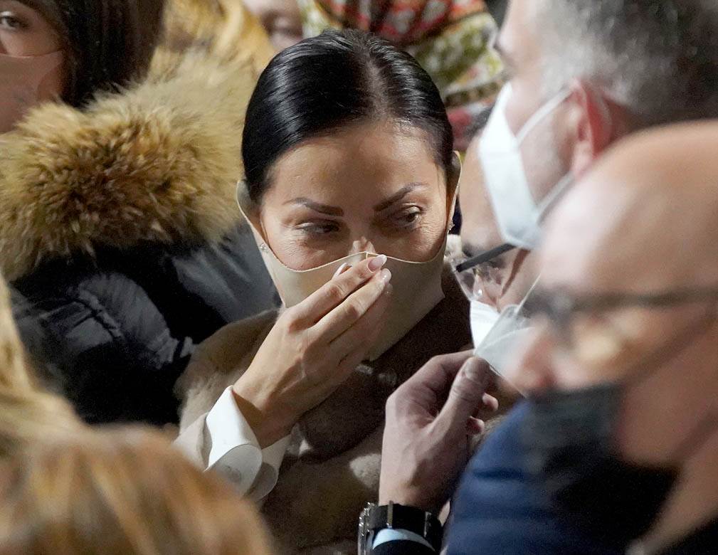 bozic obicaji ponocna liturgija hram svetog save ceca raznatovic vernivi fotografije