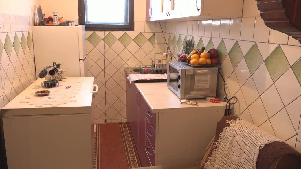 milica vuckovic iz sela bumbarevo brdo kod knica dobila pomoc stan