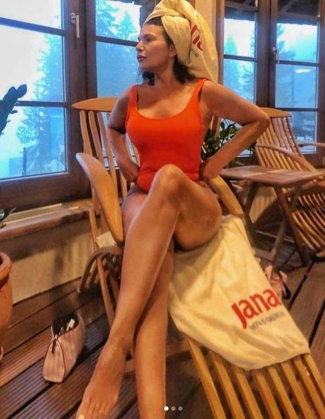 lidija vukicevic gola noge instagram foto