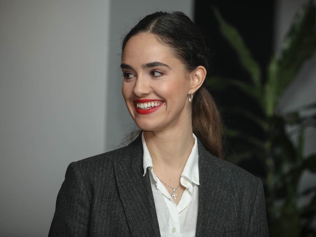 Porodila se Anja Alač