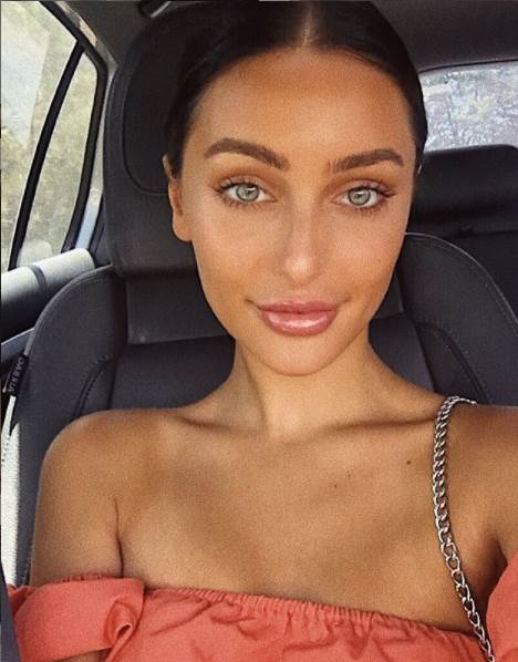 Nik Kirjos optužen da je tukao devojku