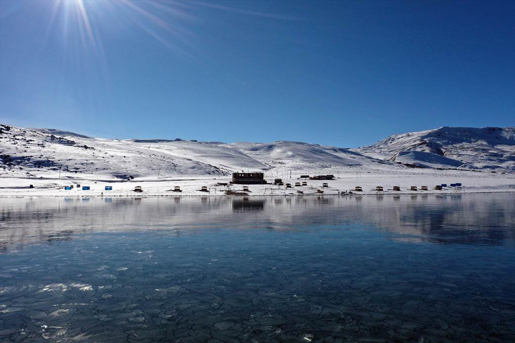 turska jezero balik zaledjeno turisticka atrakcija fotografije