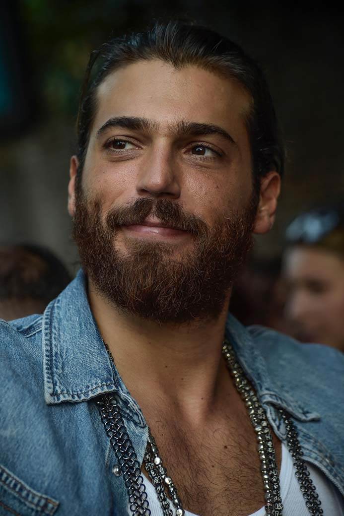 dzan jaman can yaman turski glumac sanjalica lepotan zavodnik veza ljubavni zivot