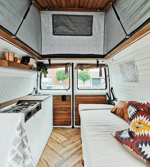 od kombija napravili kucu uradi sam renoviranje