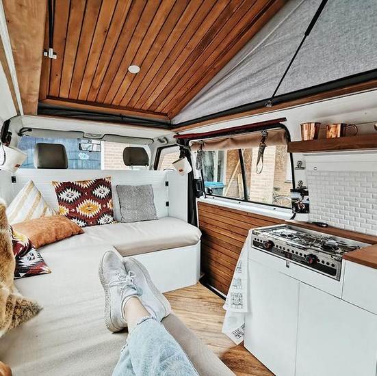 od kombija napravili kucu uradi sam renoviranje