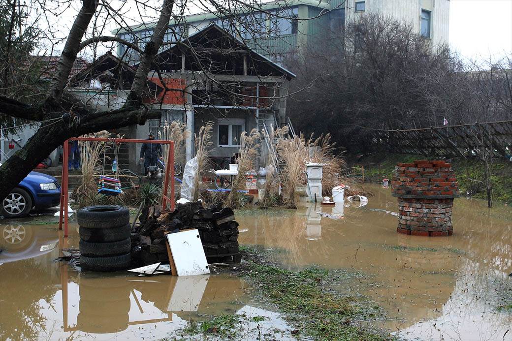 srbija 2021 poplava trstenik zapadna morava reka splav potopljen ispovest svedoci