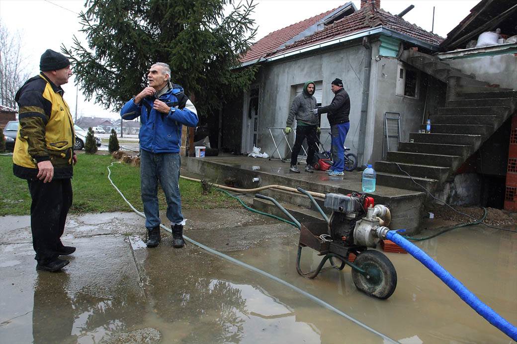 srbija 2021 poplava trstenik zapadna morava reka splav potopljen ispovest svedoci