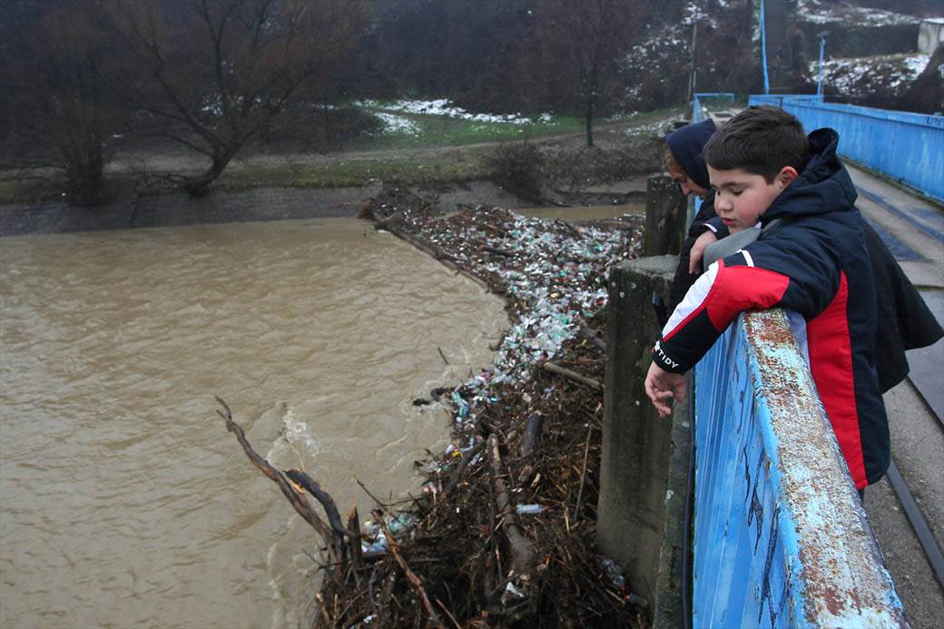 srbija 2021 poplava trstenik zapadna morava reka splav potopljen ispovest svedoci