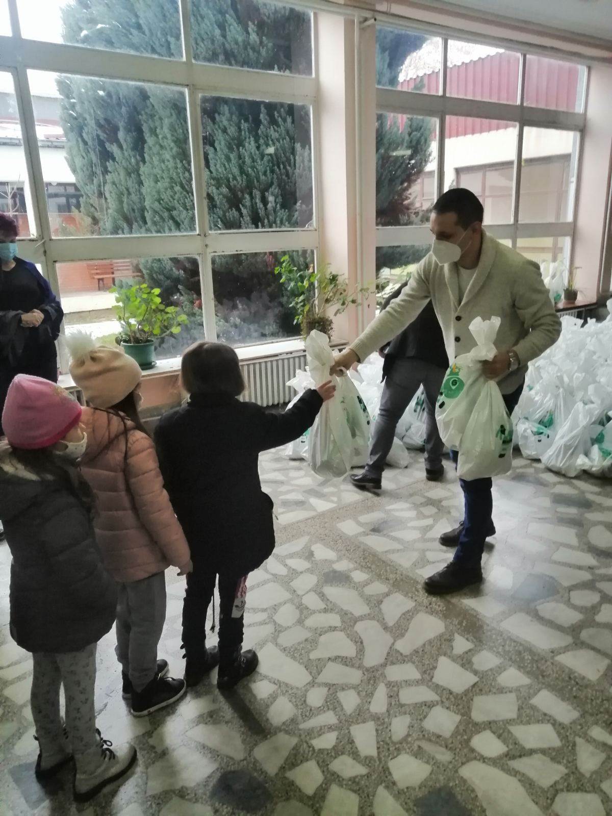 cargo humanitarna akcija