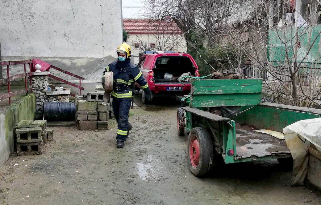 srbija 2021 poplave jug nis pirot leskovac vranje stanje na rekama vodostaj vatrogasci spasvanje