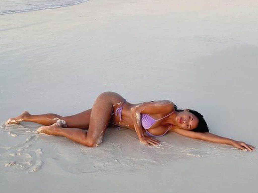 Nikol Šercinger pokazala bombastičan dekolte u Veneciji