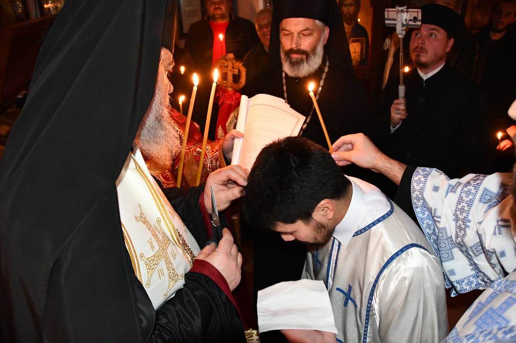 kolumbijac rodrigo postao monah spc zamonasio se na cetinju