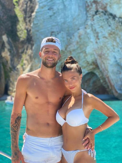 Sergej Milinković-Savić postaje otac slavio gol s cuclom u ustima