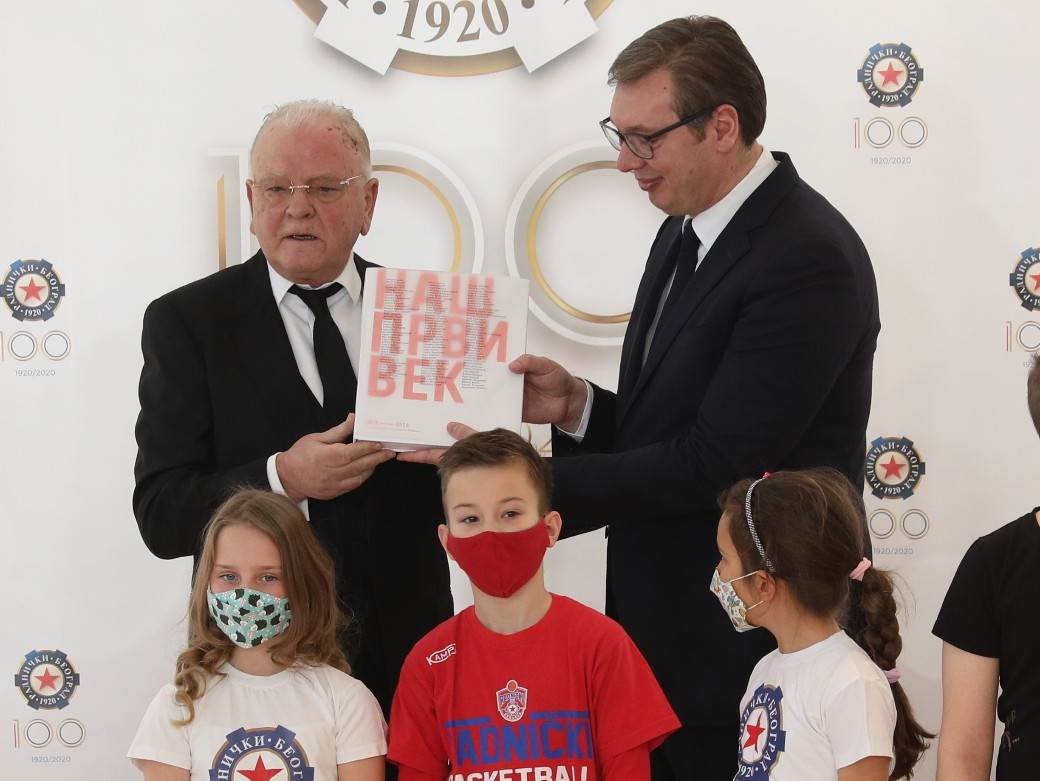 aleksandar vučić dušan duda ivković partija šaha 100 godina košarkaškog kluba radnički