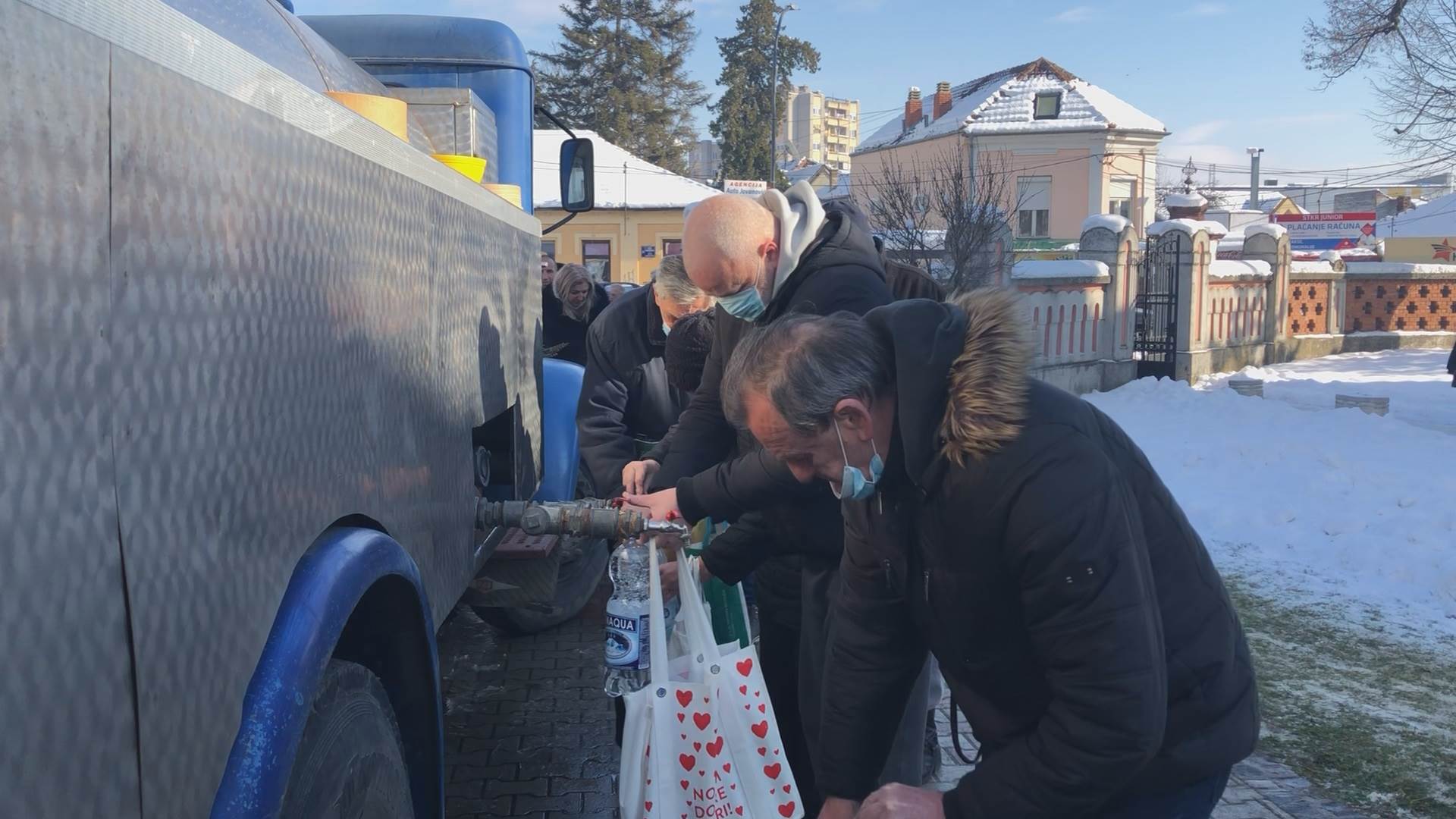 bogojavljenje obicaj sveta vodica crkva plivanje za casni krst