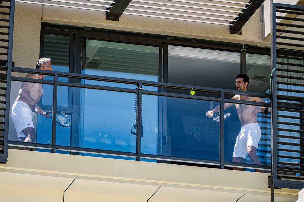 novak djokovic australijan open karantin tenis terasa fotografije