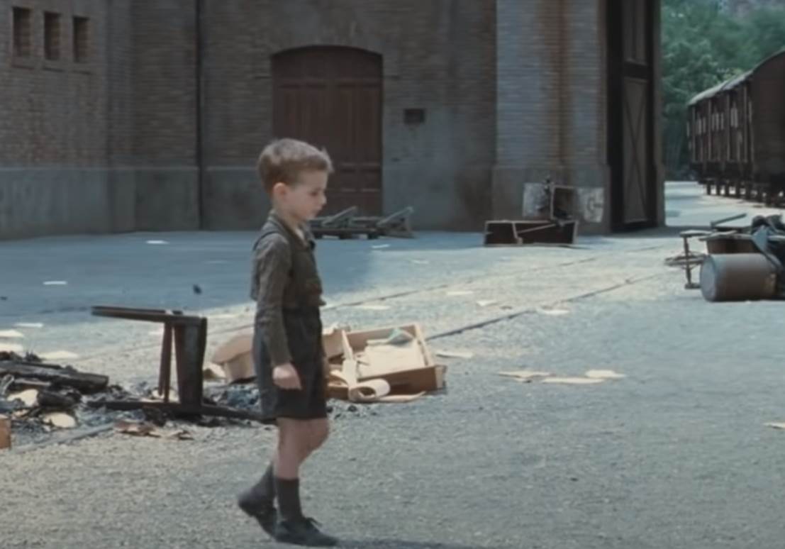 zivot je lep film decak glumac gde je sad