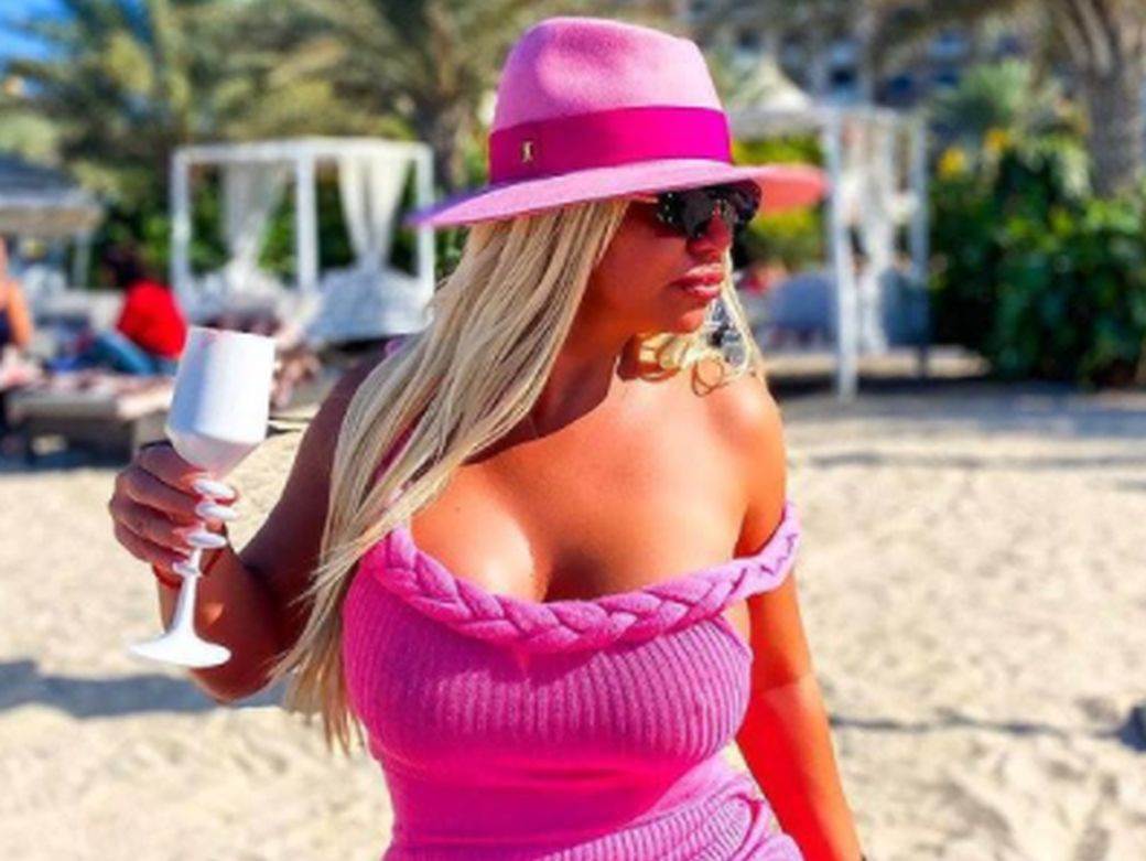 dara bubamara u kupacem foto