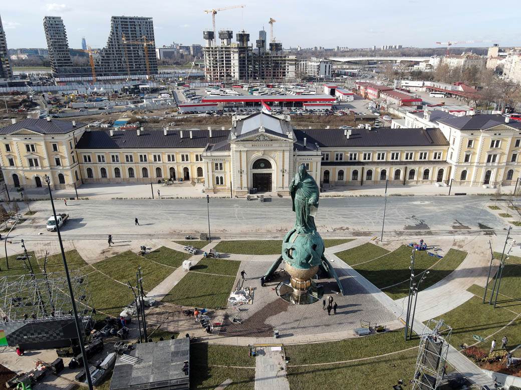 spomenik stefan nemanja ostecen muskrac otkinuo krst