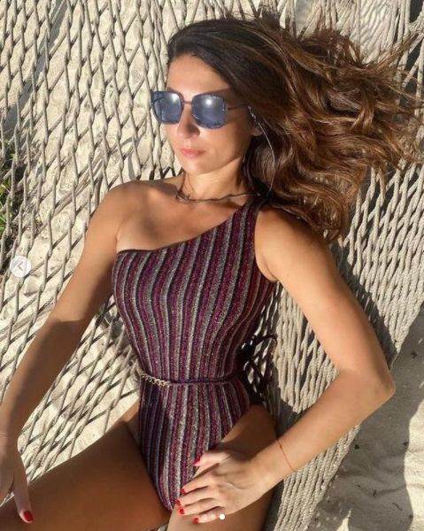 sanja marinkovic u kupacem foto