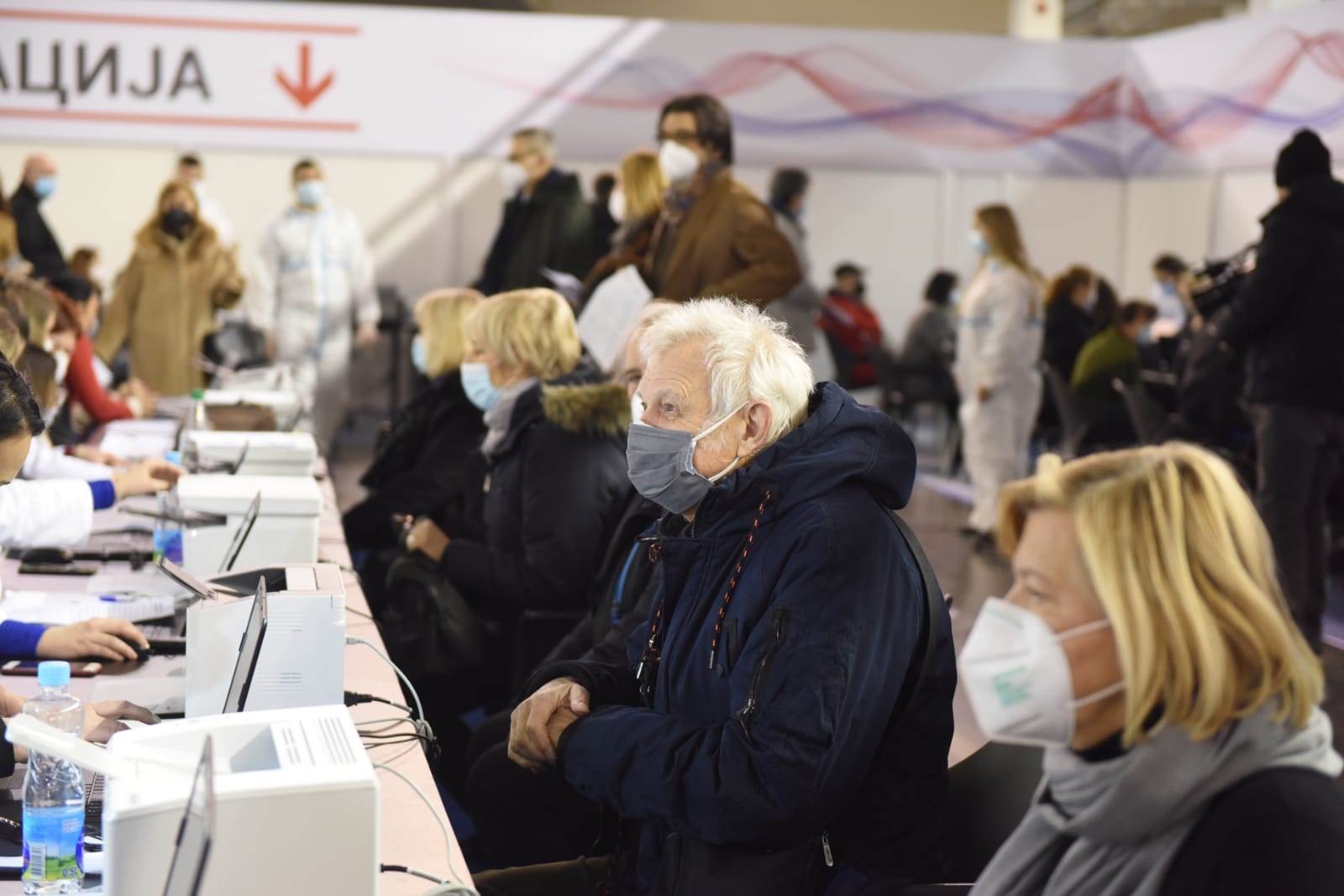 vakcine glumci na sajmu kineska, fajzerova foto