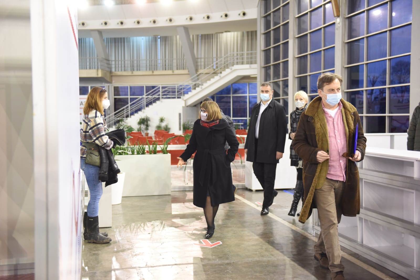 vakcine glumci na sajmu kineska, fajzerova foto